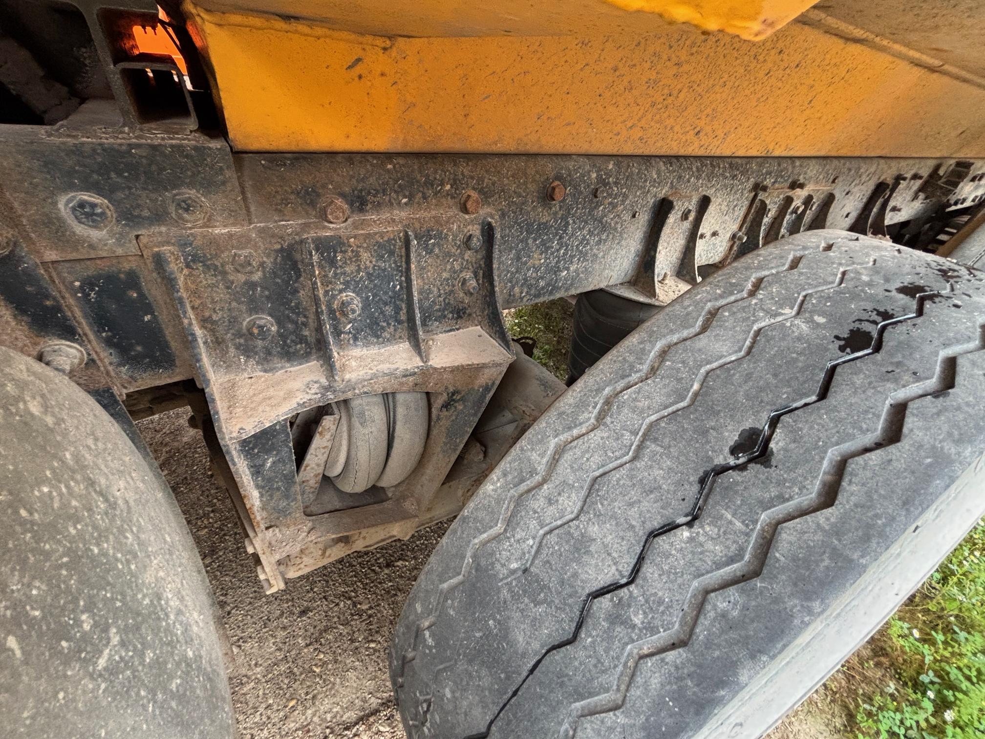 1995 MACK CL713 - Image 25